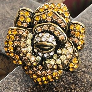 LaVintage Crystal Flower Ring